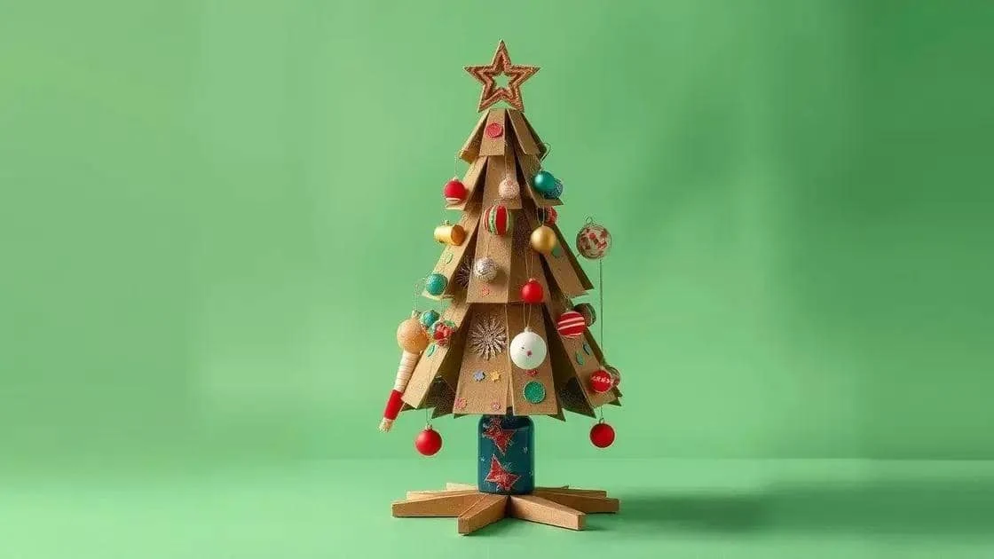 Petit sapin en bois avec des ornements colorés Petit sapin en bois avec des ornements colorés